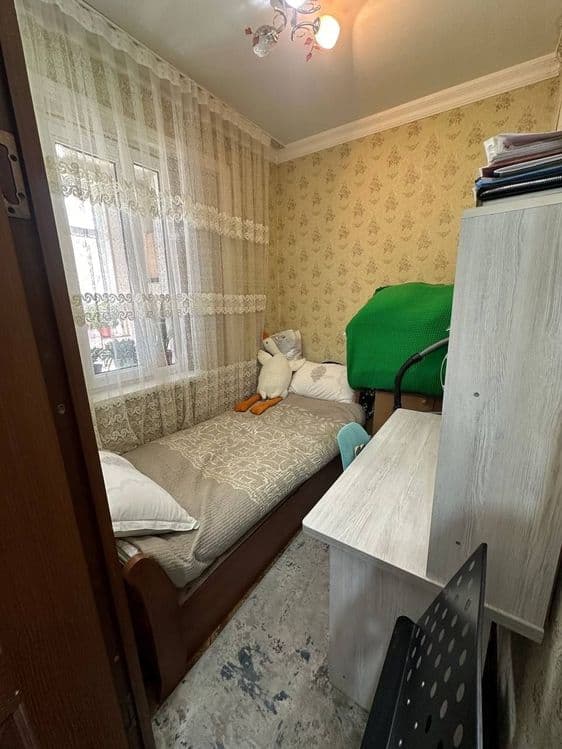 Срочно продаётся квартира Мирабадский р-н Куйлюк массив 2 1/2/4 — 4