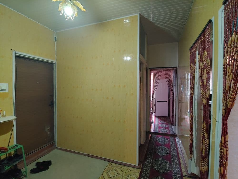 Sotiladi 3 Hona 2- qavat. 3-х комнатная квартира 2й этаж в Янгиюле — 2