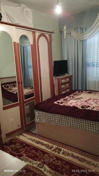 SROCHNA  BEZ REMONT Arancha  3 xonali kvartira sotiladi   3 qavat — 5