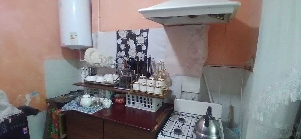 Продаётся дом 2х комнатный на третьем этаже — 1