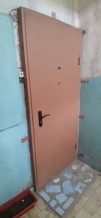 Продаётся дом 2х комнатный на третьем этаже — 2