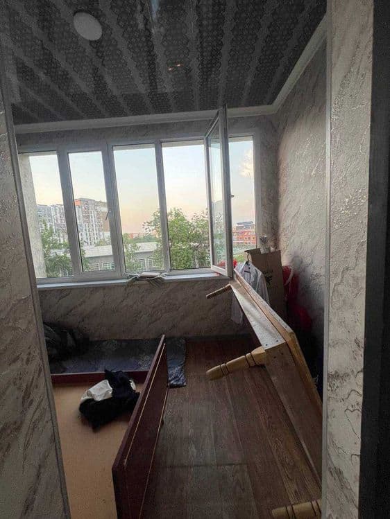 СРОЧНО !! продается квартира в Яшнабаде 1/4/5 ( 40 кв/м ) Авиасозлар 2 — 3