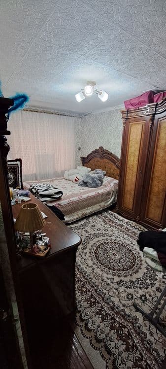 Продаётся 3х комнатная квартира  в 9-м/к — 7