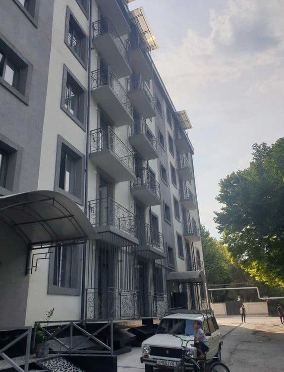 Срочно продается квартира 2x новостройка в Янгиюле — 1