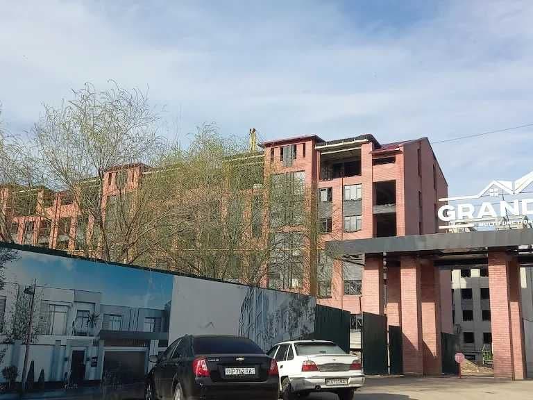 Продам квартиру коробка 50 кв.м с мансардой — 3
