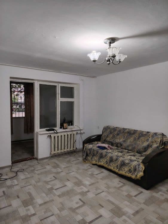 Квартира 2 комнатная, в 2 этажном доме. Первый этаж. — 1