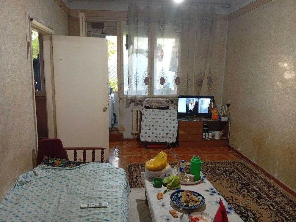 Продаётся 1в2 ком.квартира на 3-м этаже 4-х эт.дома Чиланзар -11 — 2
