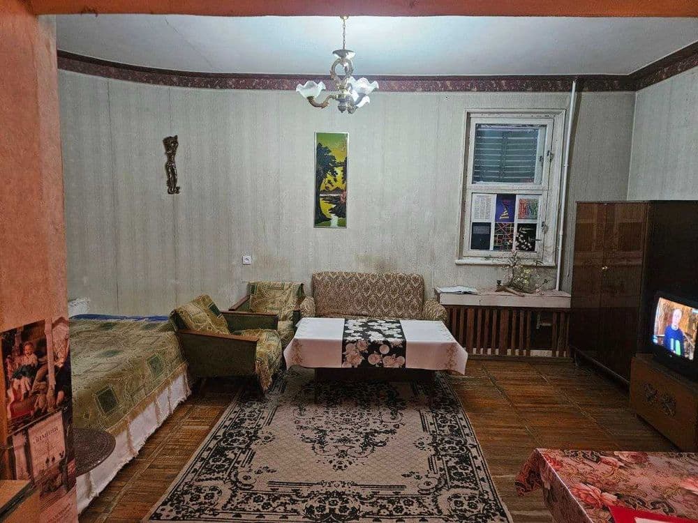 ПРОДАЕТСЯ квартира под инвистицию в чиланзарском районе — 3