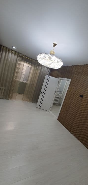 Своя. Продаётся 1 комнатная квартира Массив Феруза ор-р Экобазар — 1