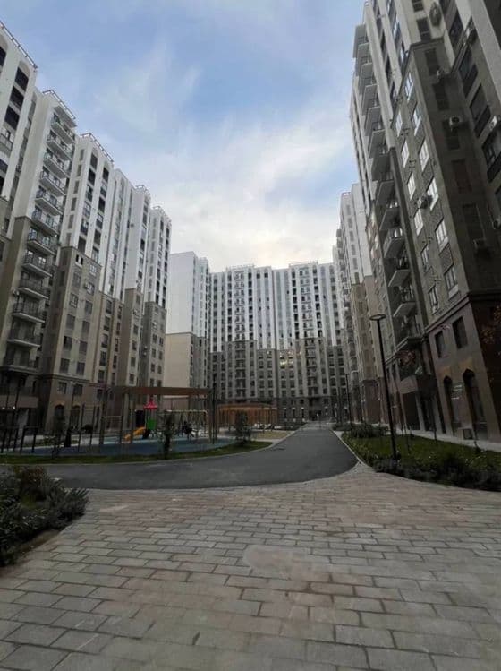 Срочно продается 1 комнатная новостройка Голден Хаус — 1