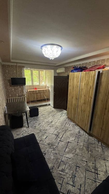 Чиланзар-19 кв 1-2/1/4.33м2 Срочно Продам квартиру срочно — 1