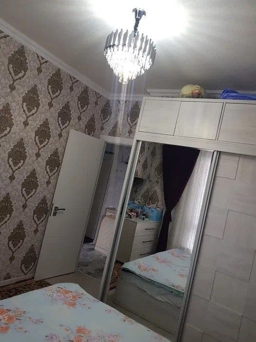Продаётся 2 комнатная на Авиасозлар 2. Кадышева — 3