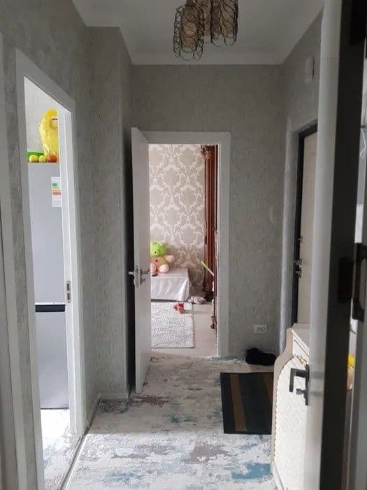 Продаётся 2 комнатная на Авиасозлар 2. Кадышева — 5