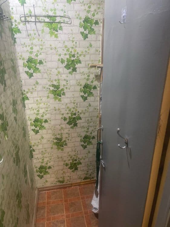 Срочно продаётся 54 кв,м 1 ком 1 етаж — 3