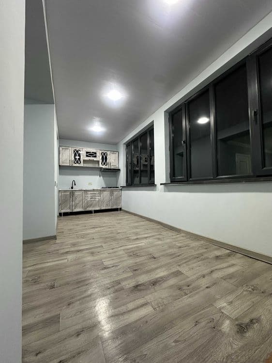 СРОЧНО продается 3/2/2 пер 4*ком керпичн балкон 2х6. ул. жаркурганс — 3