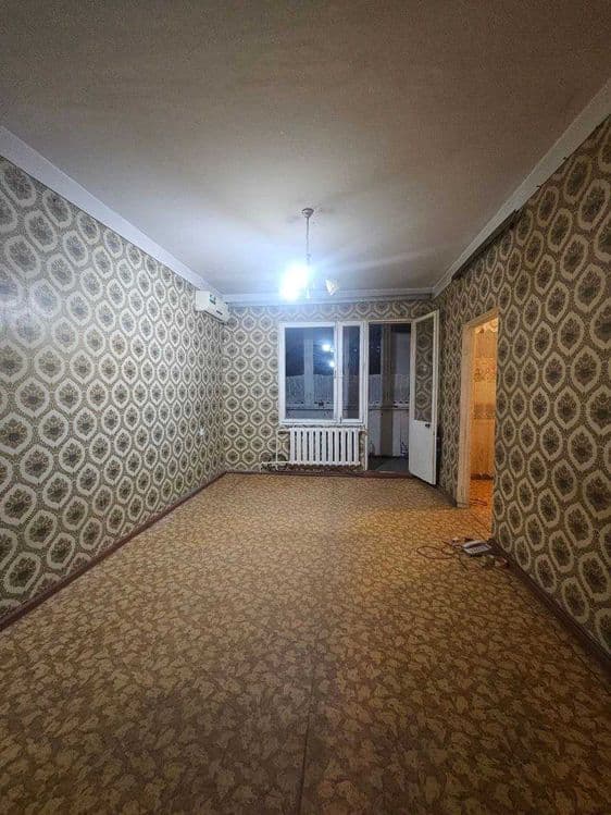 Продаётся 2/4/4 на ТТЗ-1 Без ремонта Балкон 1.5х6 — 1