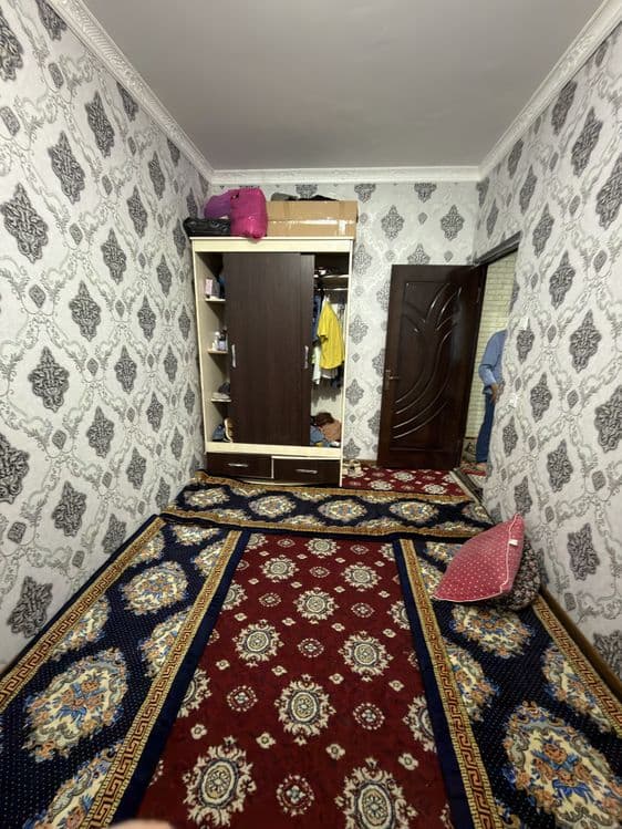 Продаётся 4-комнатная квартира в городе Чирчик — 4