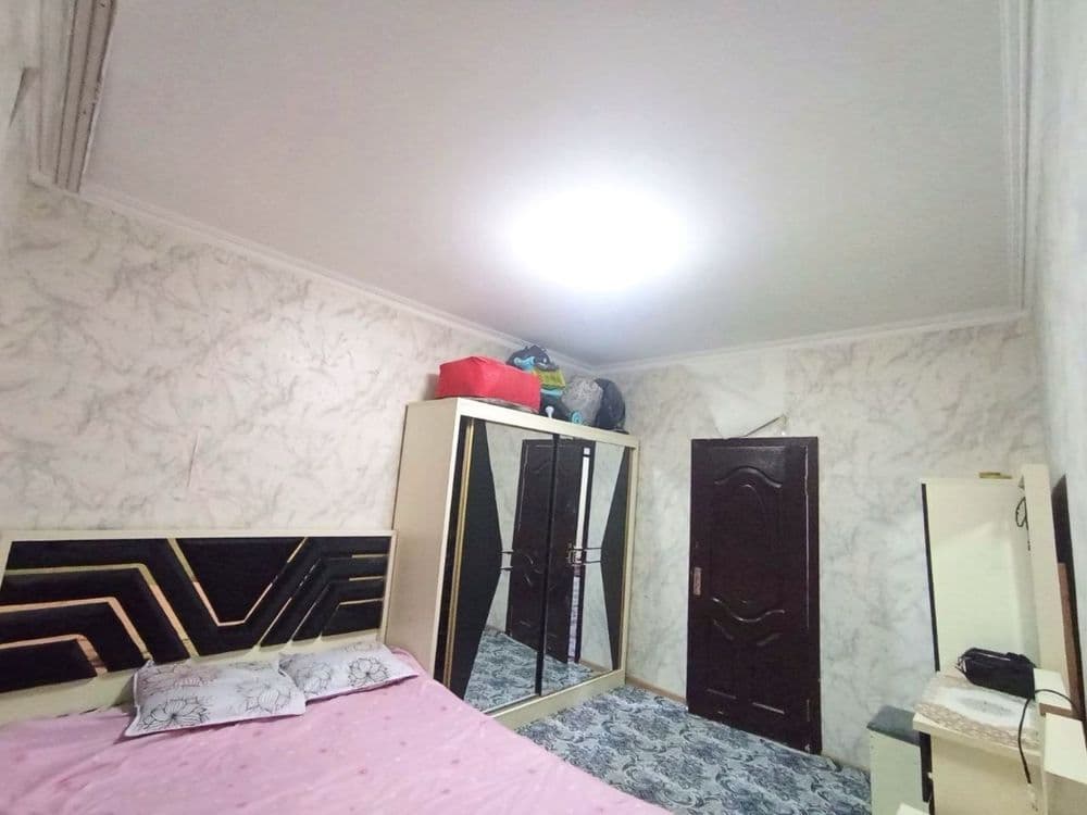 Qoraqamich 1/4 2/4/4 balkon 2/6 srochno sotiladi 11 dom — 2