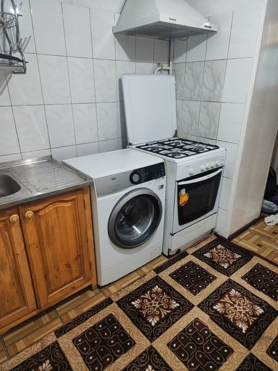 Продается 1-комнатная квартира с подвалом — 2