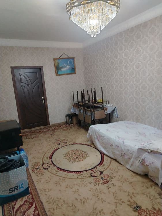Очень выгодно для сдачи студентам или жилья, рядом с метро, всё рядом — 3