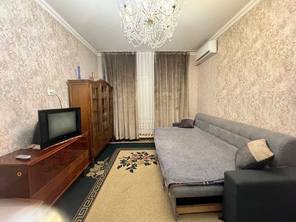 Продаётся 1/3/4 М.Ашрафи (балкон 2×3) — 1