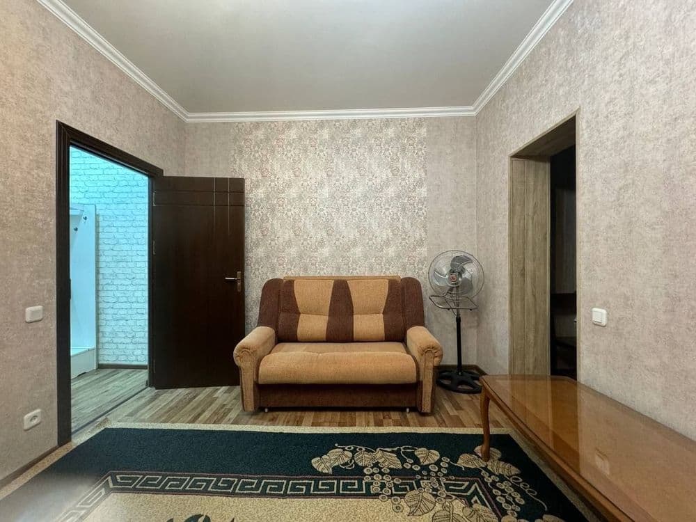 Продаётся 1/3/4 М.Ашрафи (балкон 2×3) — 2