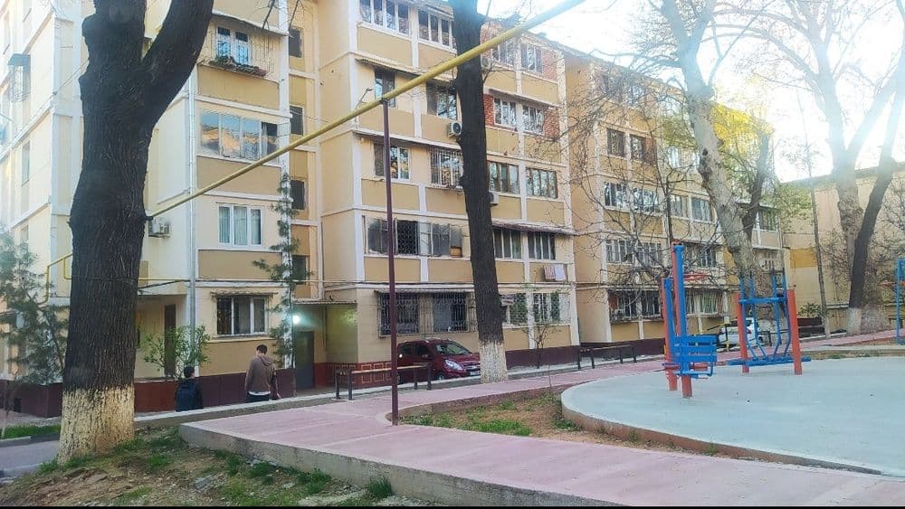 Продаю квартиру 1 в 2х возле Мустакиллик — 1