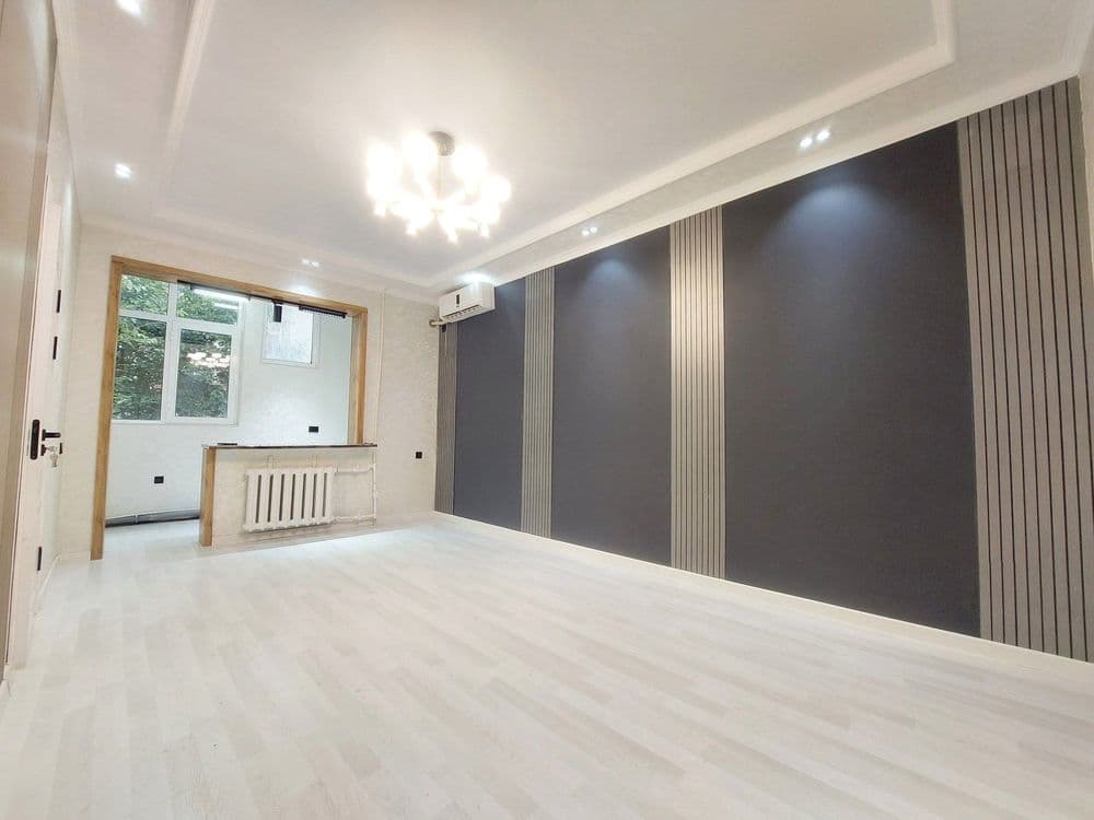 Продаётся квартира Чиланзар 19 квартал 1/3/4 панель 1,5 ×6 — 1