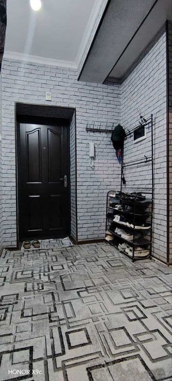Sergili 7a. Humo mahalla 9a/10 kv, 4 metro bekat yonida — 2
