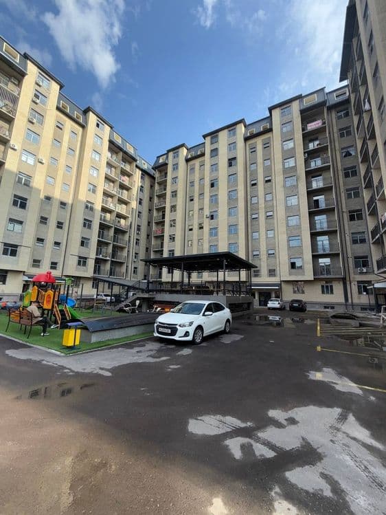 Новостройка куйлюк массив 5 4 комнатная+сокол 1 этаж 135м² — 1