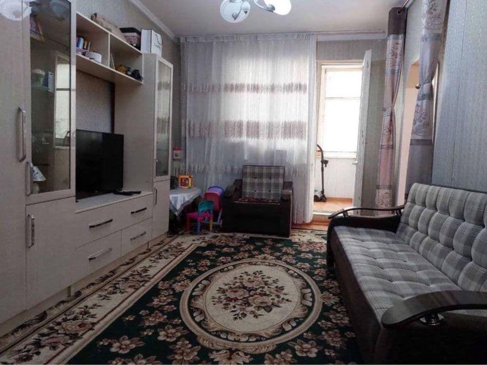 Продам срочно, Ялангач ширин базар 2/3/4. — 2