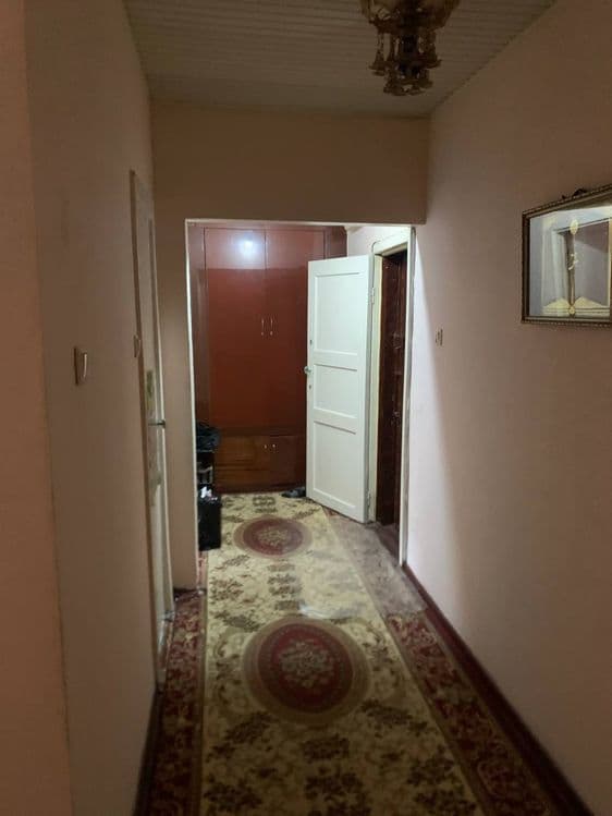 Продаётся  2/1/4 м-в Куйлюк 4, ор-р м.Матонат — 4