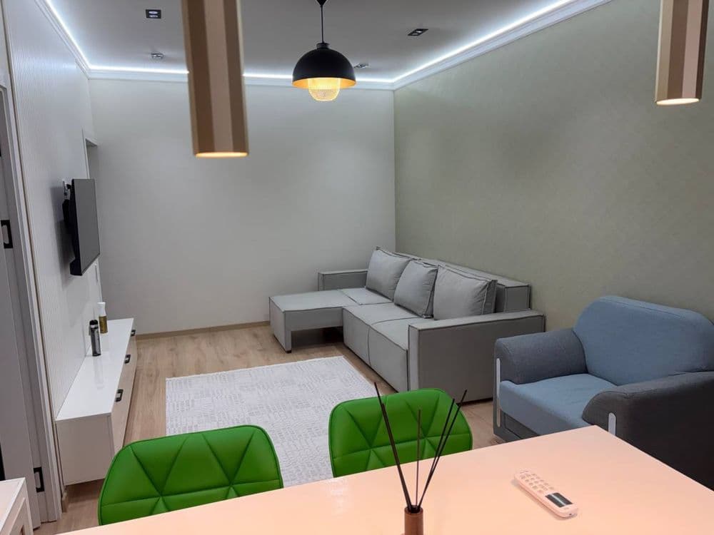 Продается евро квартира на Чиланзаре 8 квартал. 1в2/2/4 с балконом. — 1
