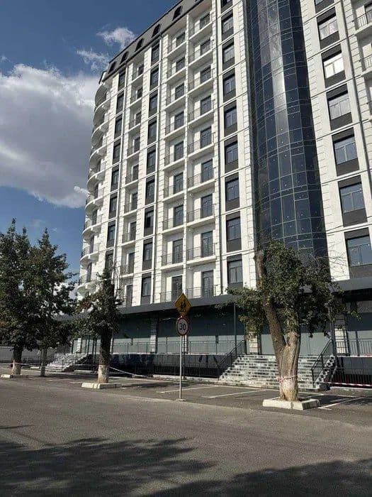 Продается новостройка в Яшнабадском районе 2/1/11 53 КВ.м — 3