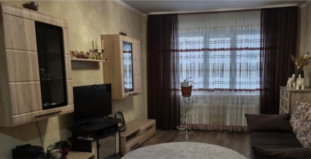 Чиланзар 5 Метро Новза Продам 1в2/3/4 балкон2/6 кирпич 42 квадрата — 1