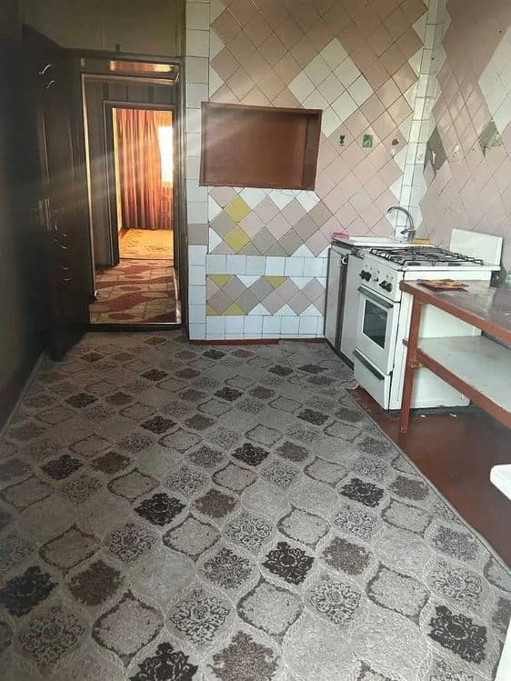 Медгарадокда 2 хона квартира Сотилади ! — 3