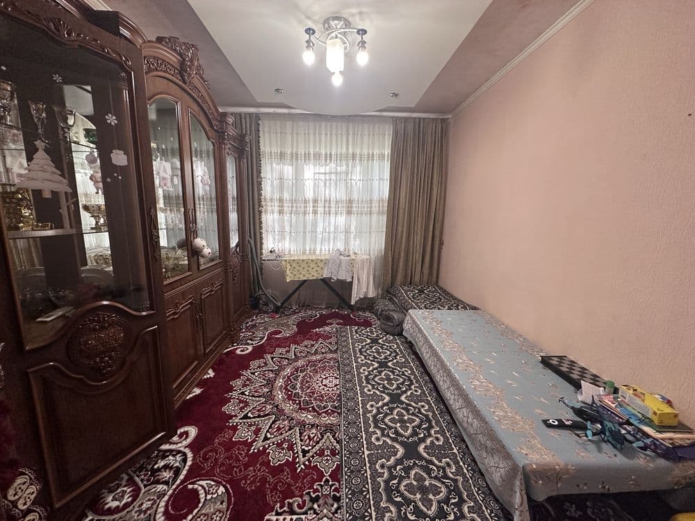 Феруза Продается 2/1/4 балкон 2х6 — 2