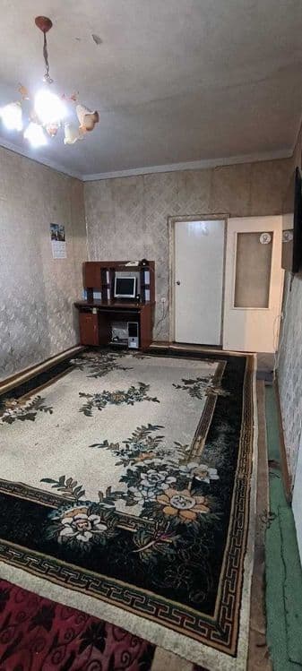 метро Буюк Ипак Йули, ориентир: Художников — 1