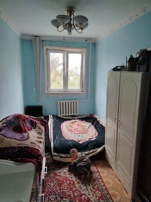 Максим Горький. остановка Художник. БИЙ. Продаётся 2 комнатная квартир — 4