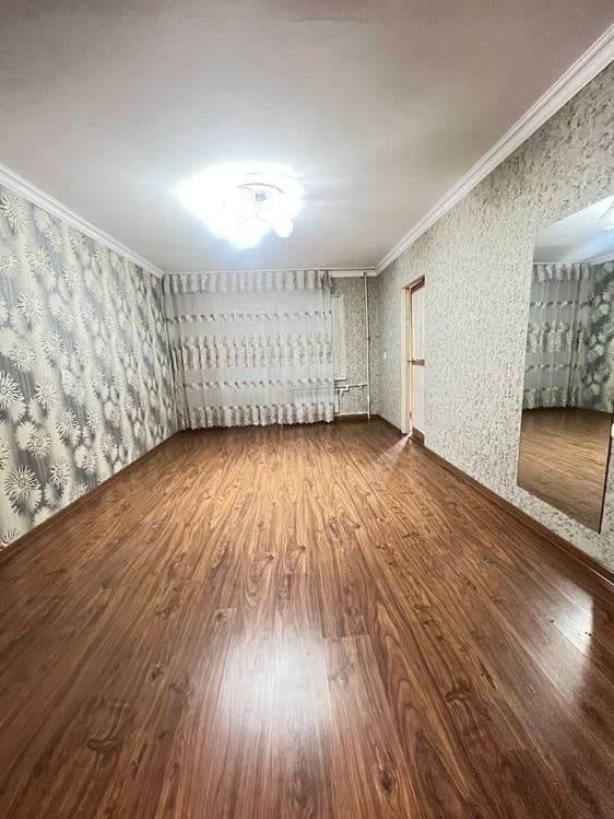 2-комнатная, 1 квартал Чиланзар,  2/4/4 — 1