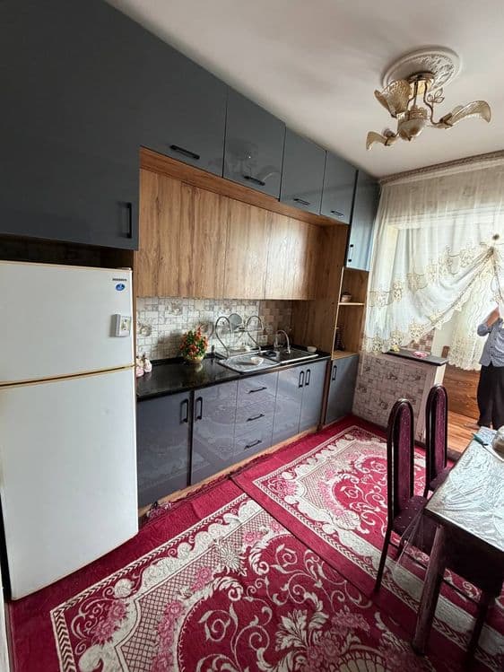 Сергели- 4 бекат метро 1,7 балкон 4 хонали Уй сотилади 69000 — 5