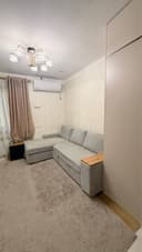 Продаеться квартира 1в2/4/4 метро БИЙ