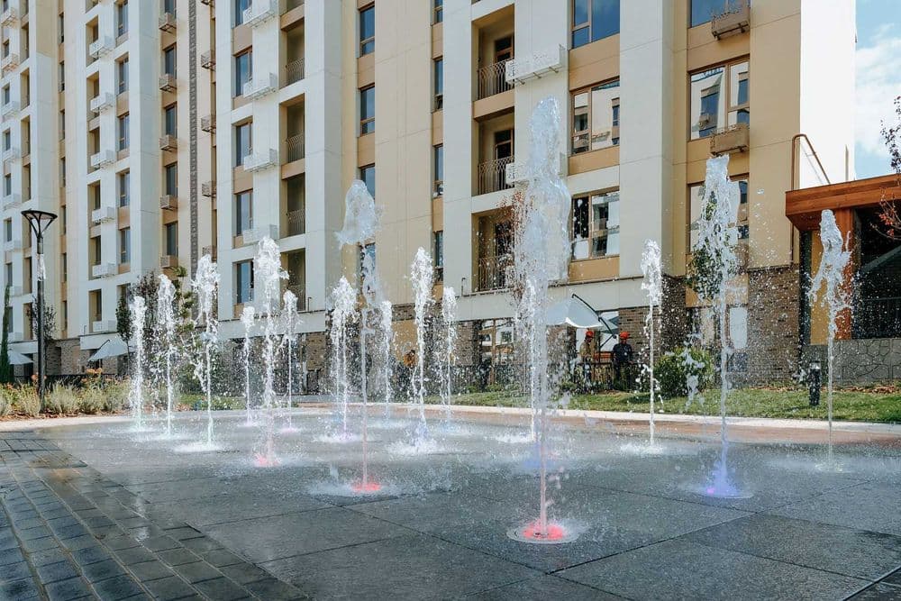 2 комнатная квартира рядом с метро первый взнос 16 000у.е. [GS] — 2