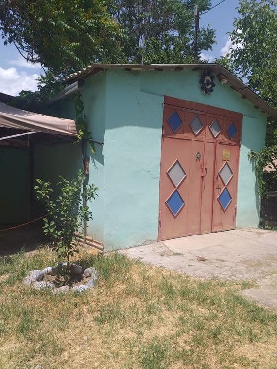 Продаётся своя квартира — 6