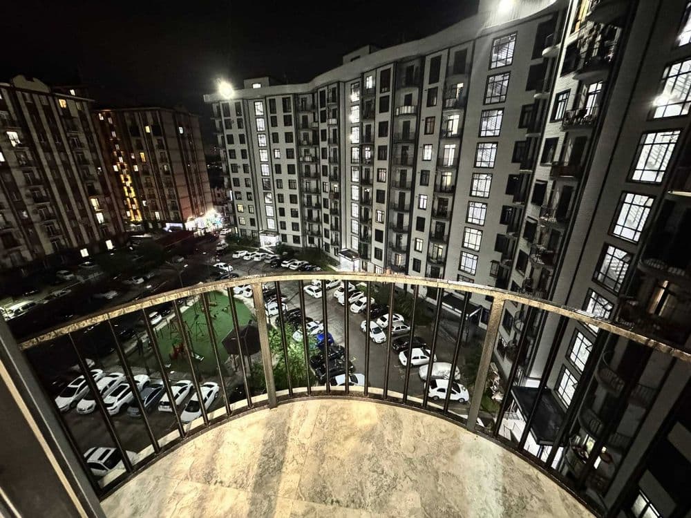 Продам 2-х комнатную с ремонтом.Новостройка  China house .Круг Рохат — 1