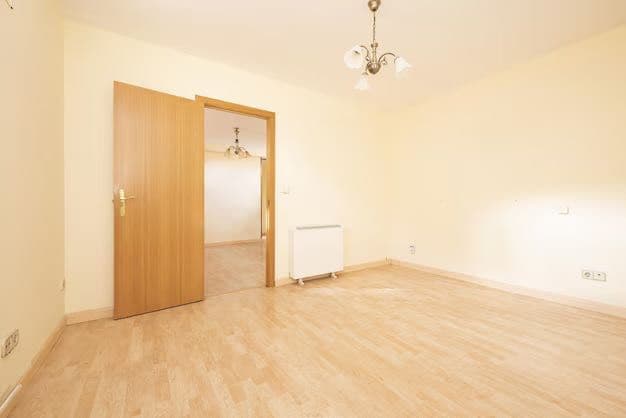 Продам срочно 3 комн квартира, Юнусабад, Зарбулок, Шахристанская — 1