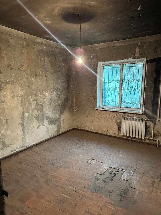 3/1/5. Сергели 4. Квартира 78 м². Дом вдоль дороги, можно под бизнес — 3