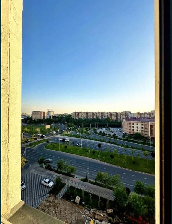 Срочно продается 3х комнатная Голден хаус рядом с центром — 2