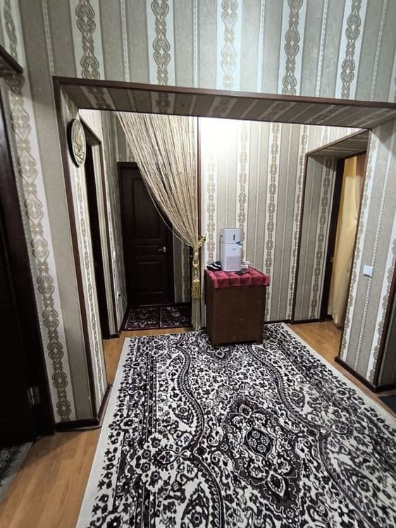 Продам 3 ком кв в Янгихаетском районе 3/2/4 кирпич — 4