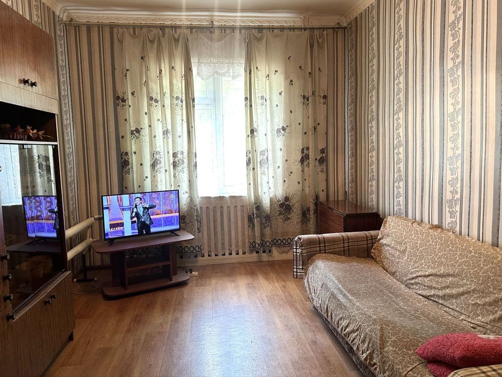 2-ух комн 2/1/4, Авиасозлар1, Кадышева, Улучшенка-Балкон 2х6, 58м*. — 2